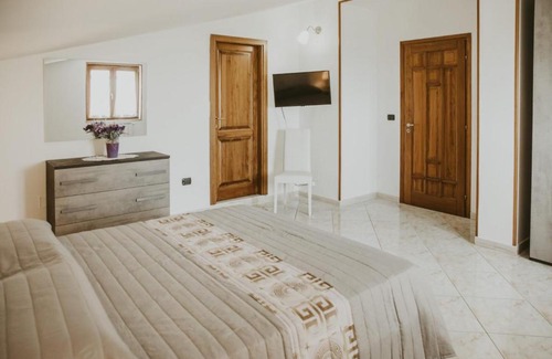 Eboli House | Beautiful Villa Santimone: Oceanfront Oasis with Pool