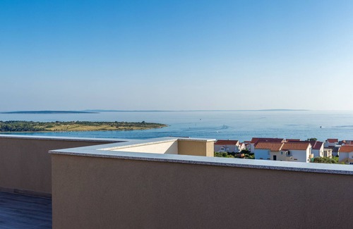 Novalja Villa | Enjoy Ocean View Bliss at Villa Sara - 4-Star Retreat
