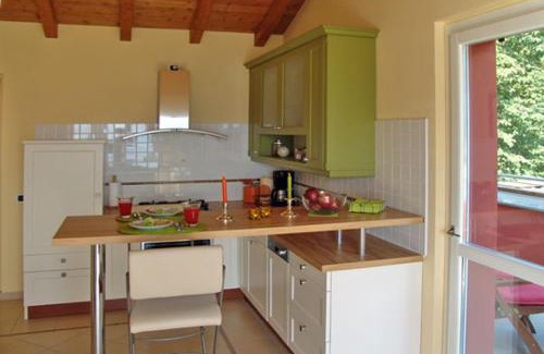 Argegno Apartment | Villa Sara - Seeblick: Family-Friendly Sea View Escape