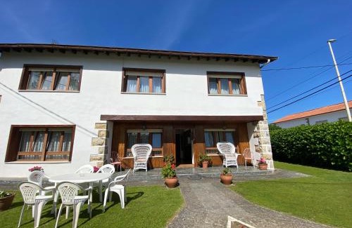 Villapresente Apartment | Family-Friendly Stay at Villa Sarin: Perfect for Kids