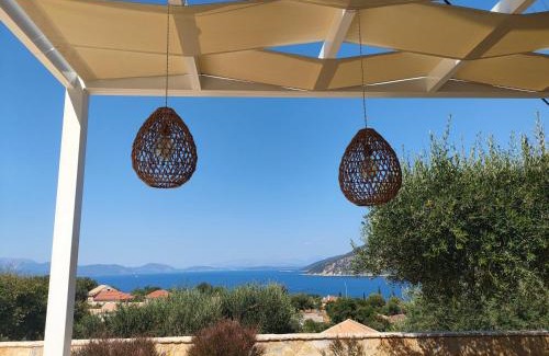Tselendata House | Oceanfront Villa Sasà with Hot Tub and Breathtaking Views