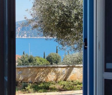 Tselendata House | Oceanfront Villa Sasà with Hot Tub and Breathtaking Views