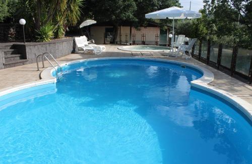 Piedimonte Etneo House | Villa Sciarelle: Guest Rated 9.6 with Oceanfront Pool
