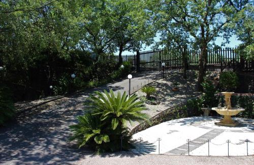 Piedimonte Etneo House | Villa Sciarelle: Guest Rated 9.6 with Oceanfront Pool