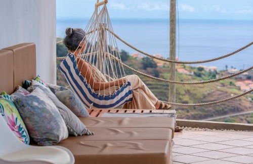 Arco da Calheta Villa | Unforgettable Villa Sea Colors with Oceanfront Pool Access