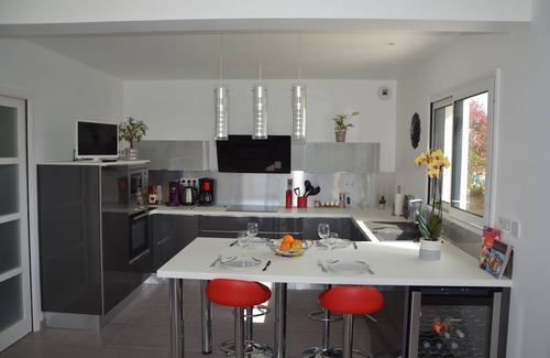 La Foret-Fouesnant House | Villa with Ocean View and Shared Aquatic Area Awaits
