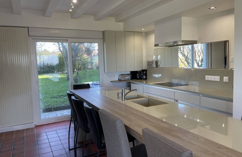 Boulogne-sur-Mer Villa | Scenic Serenity View Villa with Breathtaking Sunsets