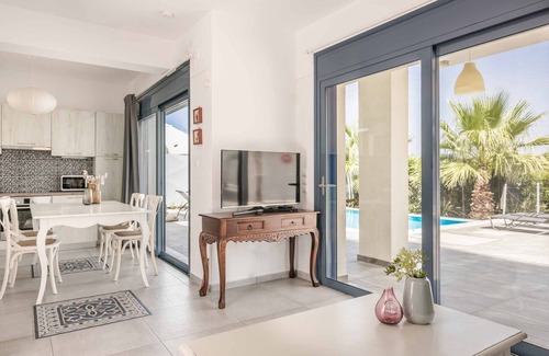 Skala Villa | Relaxing Villa Seashell Skala with Private Pool & Spa