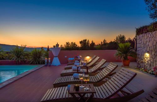 Bilice Villa | Oceanfront Villa Sebenico - Guest Rated 9.9 with Pool & Spa