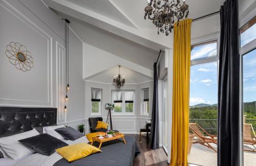 Bilice Villa | Oceanfront Villa Sebenico - Guest Rated 9.9 with Pool & Spa