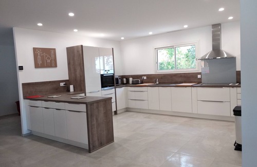 Flassans-sur-Issole House | Discover Villa with Heated Pool & Ocean View near Mont Ventoux