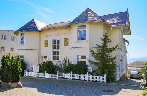 Sassnitz Apartment | Villa Seerose Rügen: Family-Friendly Apartment with Kitchen