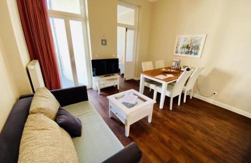 Warnemuende Apartment | Family-Friendly Villa Seevogel/Kormoran with Pet Options