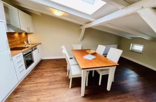 Warnemuende Apartment | Pet-Friendly Villa Seevogel/Lachmöwe for Family Getaways