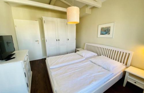 Warnemuende Apartment | Pet-Friendly Villa Seevogel/Lachmöwe for Family Getaways