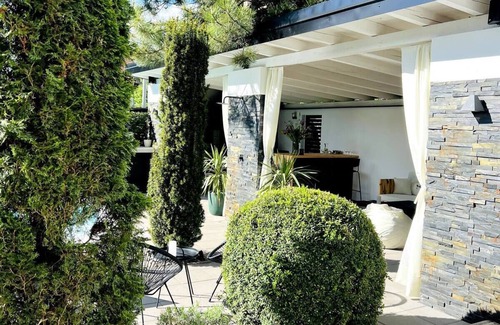 Sarajevo Villa | Elegant Villa SEM in Sarajevo with Private Pool & Ocean View