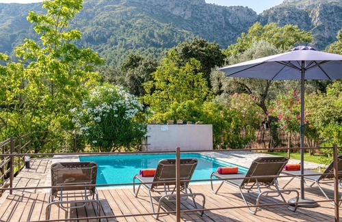 Pollensa House | Tranquil Villa Sementer del Molinet with Oceanfront Pool