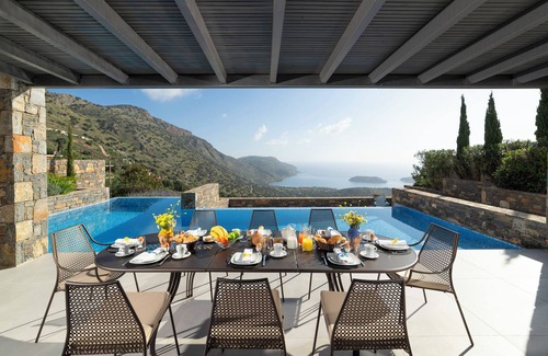 Kounelion Villa | Villa Sendal: Spectacular Views of Elounda Bay Awaits