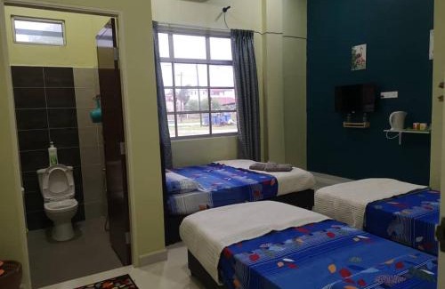 Kampung Telaga Batin House | Villa Sentosa: Family-Friendly Stay with High Ratings