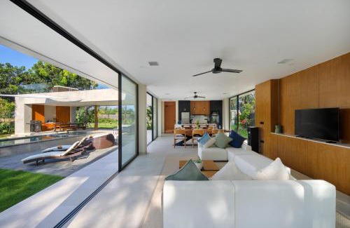Selong Belanak Villa | Villa Serangan - Beachfront Bliss with 9.7 Guest Rating