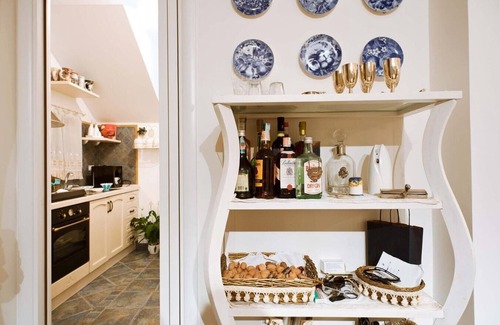 Fontane Bianche Villa | Villa Seranta: Ocean View Retreat with Private Pool & Breakfast