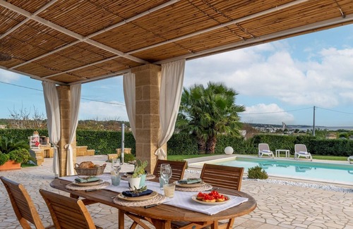 Marina di Pescoluse Villa | Villa Serena 4: Pet-Friendly Retreat with Private Pool