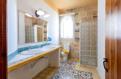 Sannat Bed & Breakfast | Discover Villa Serenity B&B: Rated 10/10 with Spa & Pool