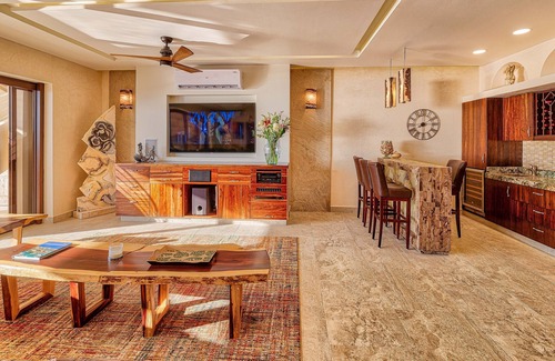 Puerto Aventuras House | Oceanfront Villa Serenity Now - Rated 10/10 with Spa & Pool