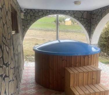 Sarisor House | Vila Ancuța: Family-Friendly Retreat with Pool & Hot Tub