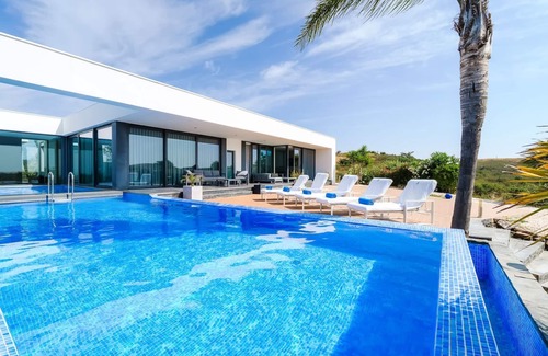Pincho House | Villa Sernadinha em Lagos by LovelyStay