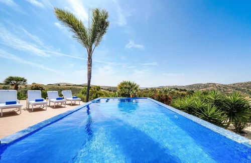Pincho House | Villa Sernadinha em Lagos by LovelyStay