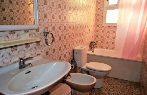 El Vendrell Apartment | Oceanfront Comfort at Villa Service - Apartamentos Aransol