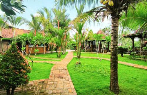 Borobudur House | Discover Villa Setumbu: Family-Friendly Getaway Awaits