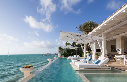 Puerto Juarez Villa | Villa Sha: Ocean View Beachfront Retreat with Pool & Spa