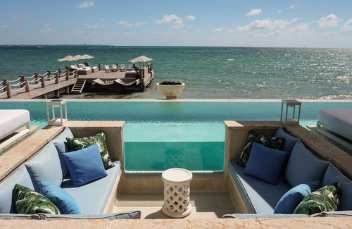 Puerto Juarez Villa | Villa Sha: Ocean View Beachfront Retreat with Pool & Spa