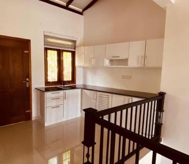 Kadawatha Apartment | Pet-Friendly Retreat at Villa Shironi for Families