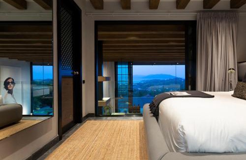Plai Laem Villa | Villa Sierra: Oceanfront Oasis with Perfect 10 Ratings