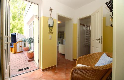 Kuehlungsborn Apartment | Villa Silva Fewo 5: Family-Friendly Retreat Rated 9.5/10