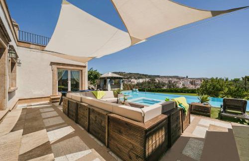 Javea Villa | Villa Silvasol: Family-Friendly Retreat with Pool Access