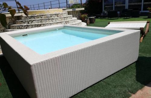Casteldaccia Villa | Relax at Villa Silvia: 4-Star Retreat with Oceanfront Relaxation