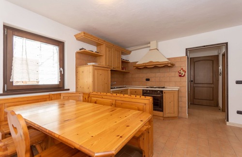 Falcade Apartment | Villa Simona P1: Pet-Friendly Retreat with Family Amenities