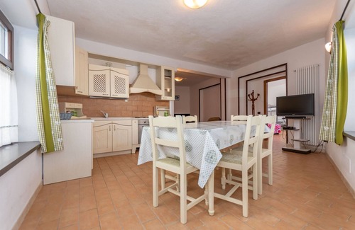 Falcade Apartment | Cozy Villa Simona PT: Pet-Friendly with Kitchen Amenities
