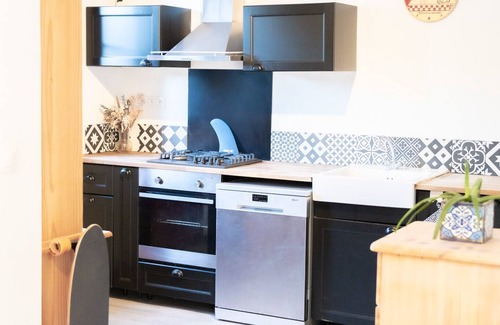 Biscarrosse Plage Villa | Villa Simone: Family-Friendly Retreat Steps from Central Beaches