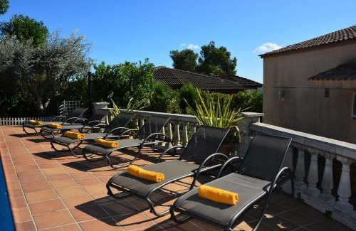Olivella Villa | Villa Sitges Ilusión: Family Escape with XXL Pool & Ocean View