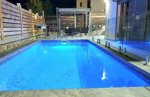 Eilat Villa | Relax at VILLA SITVANiT: Oceanfront & Pet-Friendly Retreat