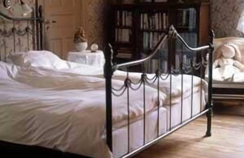 Ljungskile Hotel | Discover Villa Sjötorp: Relaxation with Spa & Breakfast