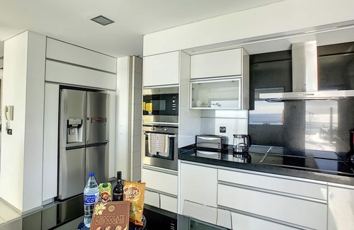 Ponta do Sol House | Villa Skylark: Guest Rated 9.6 with Pool and Spa Amenities