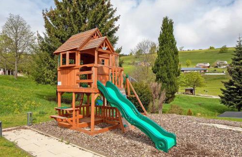 Hofsgrund House | Villa Skylodges mit 9 Wohnungen