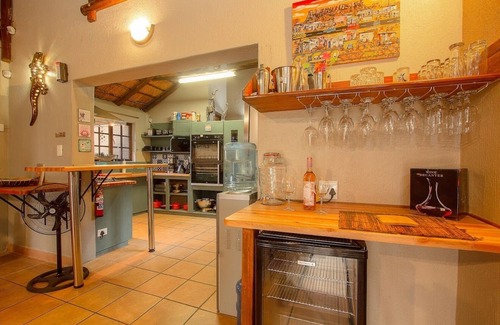 Marloth Park Villa | Inviting 5-Bed Villa in Marloth Park Near Kruger National Park