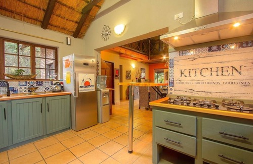 Marloth Park Villa | Inviting 5-Bed Villa in Marloth Park Near Kruger National Park